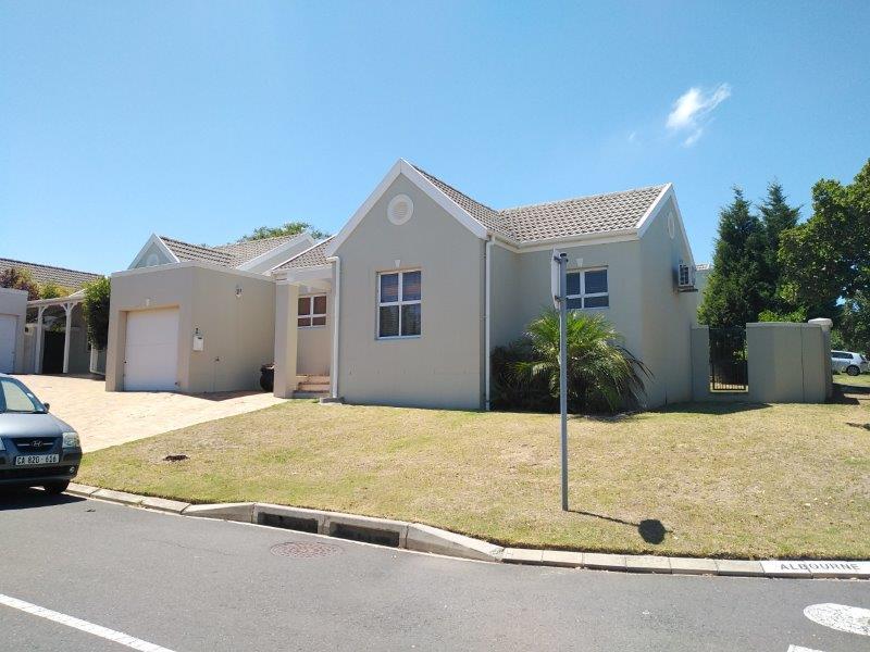 To Let 2 Bedroom Property for Rent in Pinehurst Western Cape